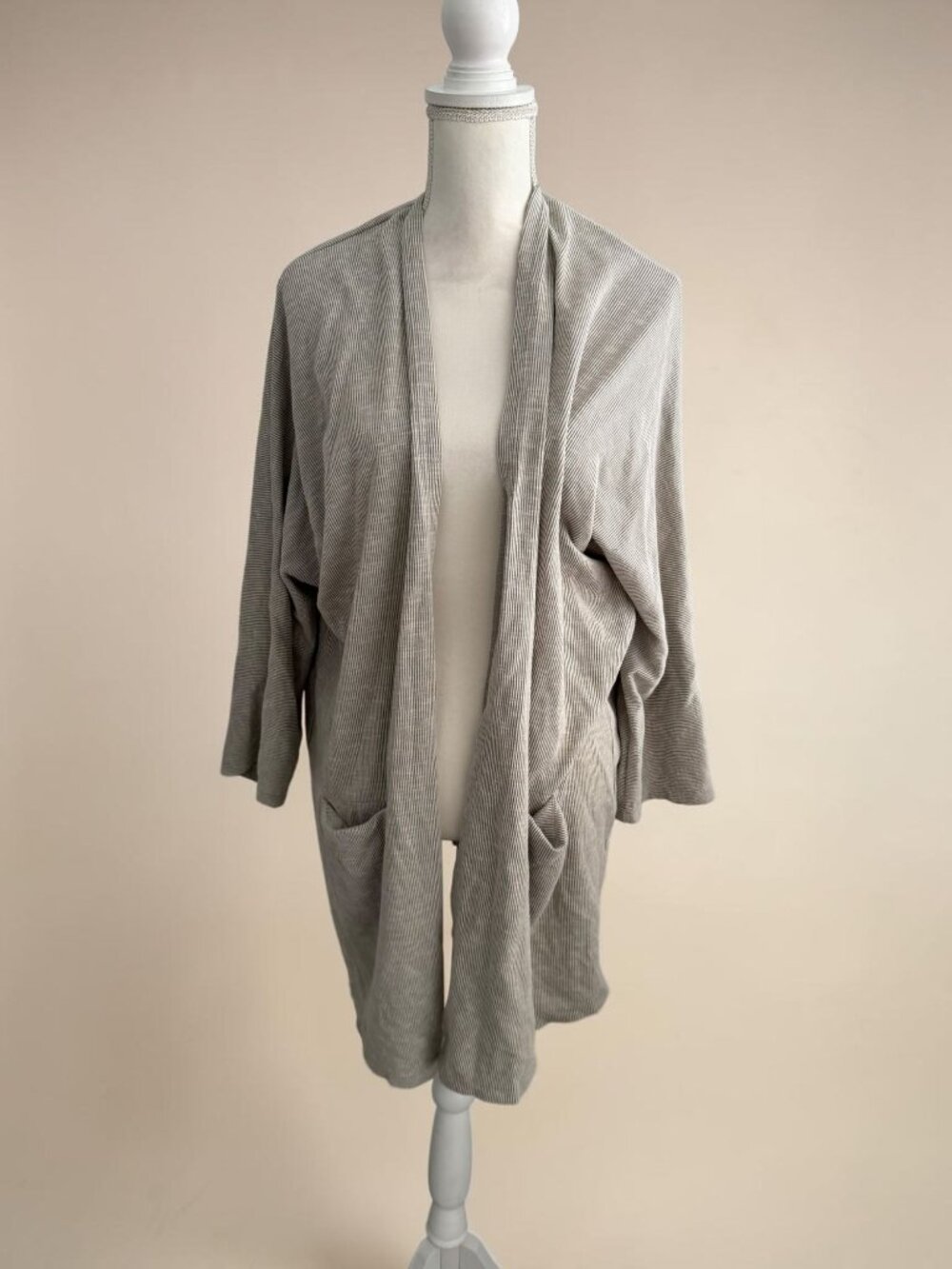 DONNI Gray Casual Lightweight Lounge Cardigan Size OS